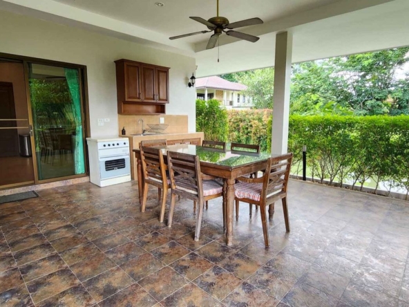 Family home 5 bed with private pool for sale in Doi Saket