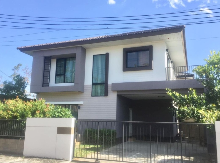 For Sale/Rent . Near Ruamchok Intersection