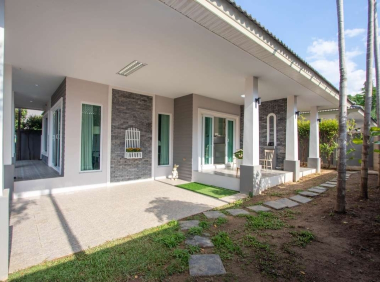 Attractive Single-Storey House for Sale at Sansaran La Bella