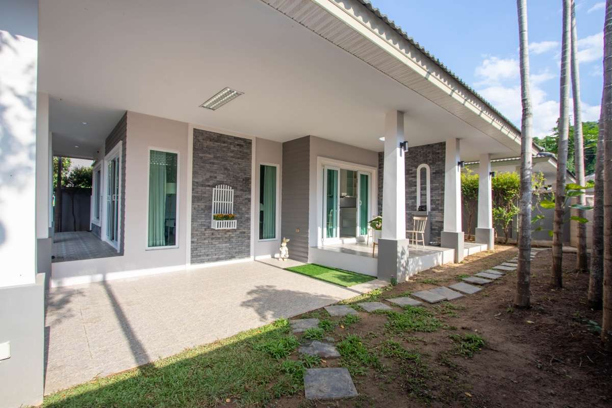 Attractive Single-Storey House for Sale at Sansaran La Bella