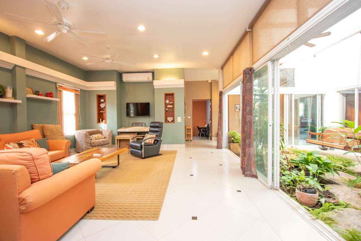 Attractive Four-Bedroom Single-Storey House for Sale at World Club Land