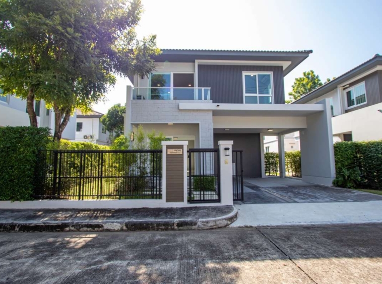 Modern 3-Bedroom House in Siwalee San Kamphaeng-PH-SANK217