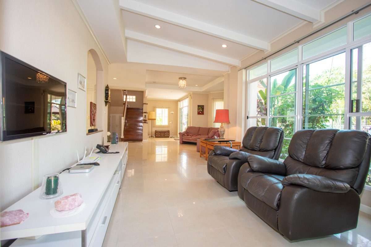 Spacious 4 BR House For Sale Nantawan Land & House Park Nong Han-PH-SAN372