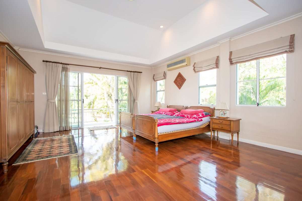 Spacious 4 BR House For Sale Nantawan Land & House Park Nong Han-PH-SAN372