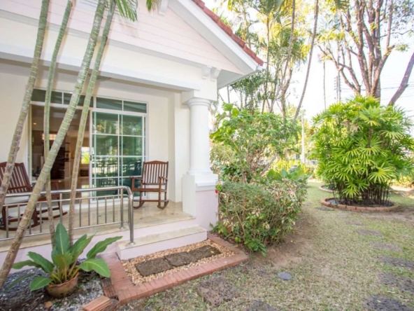 Spacious 4 BR House For Sale Nantawan Land & House Park Nong Han-PH-SAN372