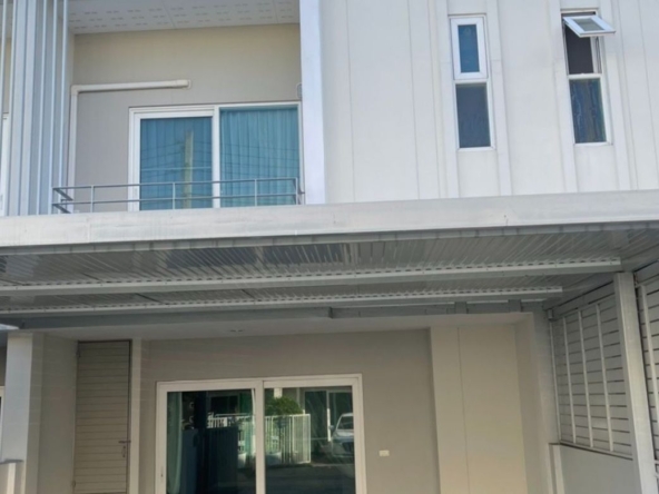 For sale TOWN HOME within the project (near Big-C Mae Hia