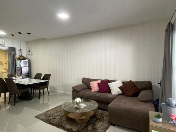 2-story townhome for sale with tenant Pruksa Ville 115 Chiang Mai - Payap-J-JOY1725