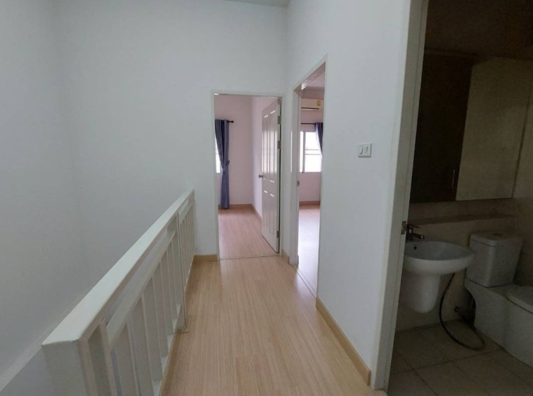 Townhome for sale in a quality project near 89 Plaza Nong Hoi Saraphi.-J-JOY1472