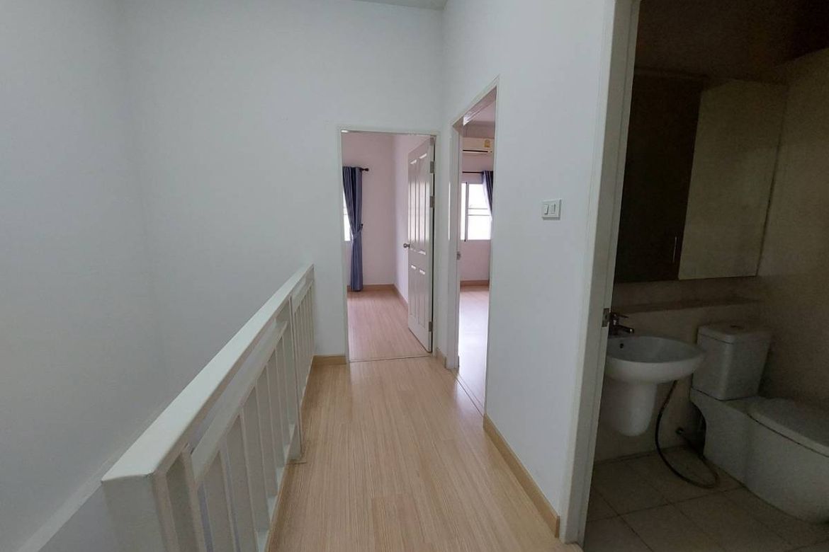 Townhome for sale in a quality project near 89 Plaza Nong Hoi Saraphi.-J-JOY1472