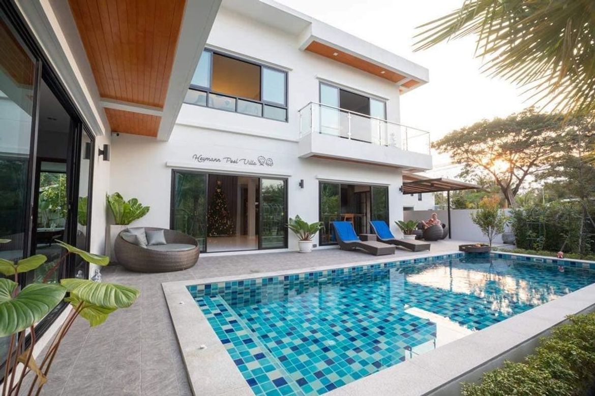 5 Bedrooms Pool Villa for Rent in San Kampheang Area