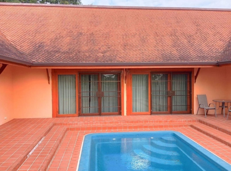 Beautiful house for sale with a swimming pool