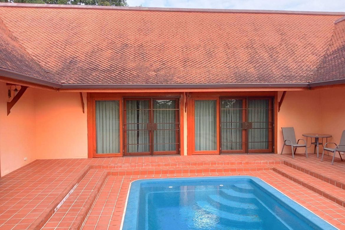 Beautiful house for sale with a swimming pool