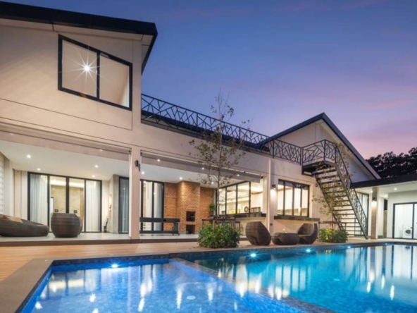 Luxury Pool Villa Modern tropical style Pa Daet Subdistrict. Chiang Mai  New style house