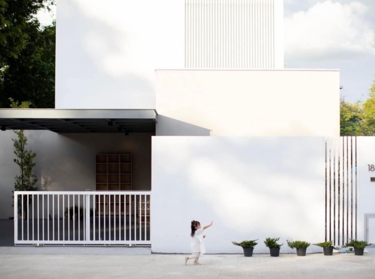 A house suitable for the new generation Near San Kamphaeng School