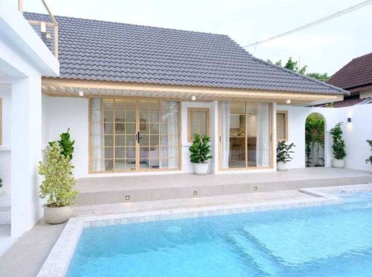 Pool Villa for Sale in San Sai Area: 3 Bedrooms with Great Environment and Easy Access