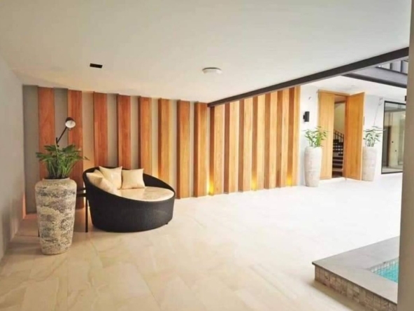 Luxury Pool Villa Ban Wang Tan for Rent & Sale-J-JOY1579