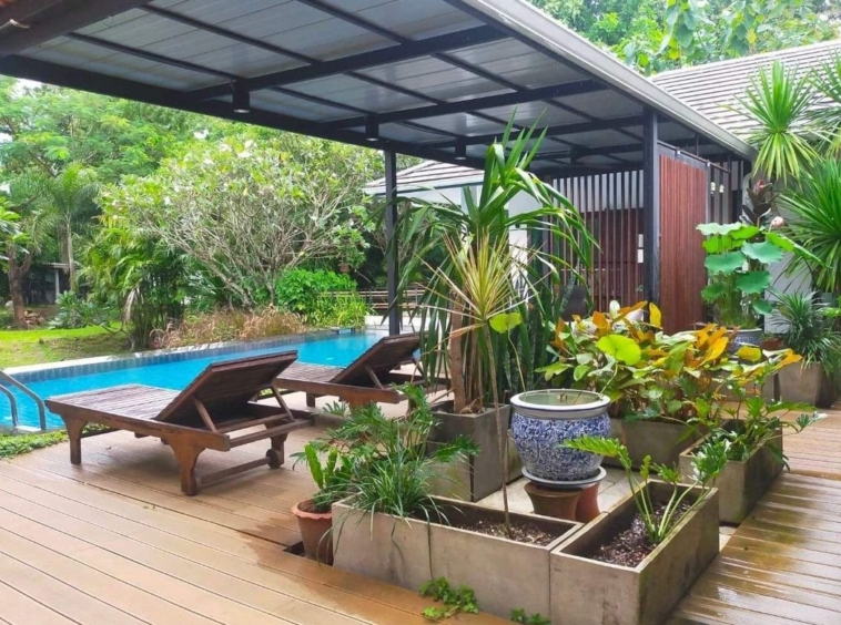 Private Pool Villa House For Sale (with tenants)-SM-Sta-1162