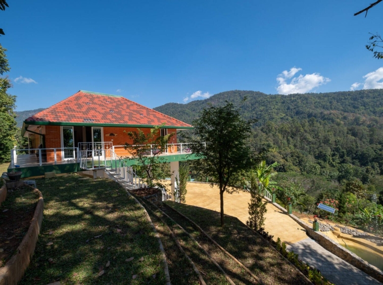 Mountainside Complex in Ban Pong-TNP-D947