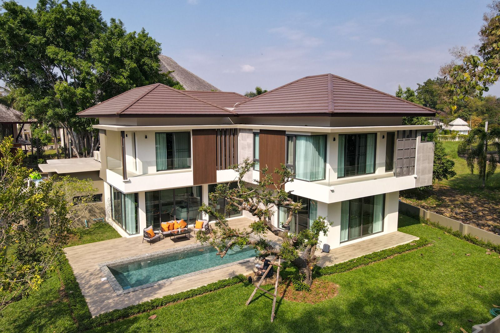 Luxurious 4-Bedroom Pool Villa in Summit Green Valley Mae Rim-TNP-D1183