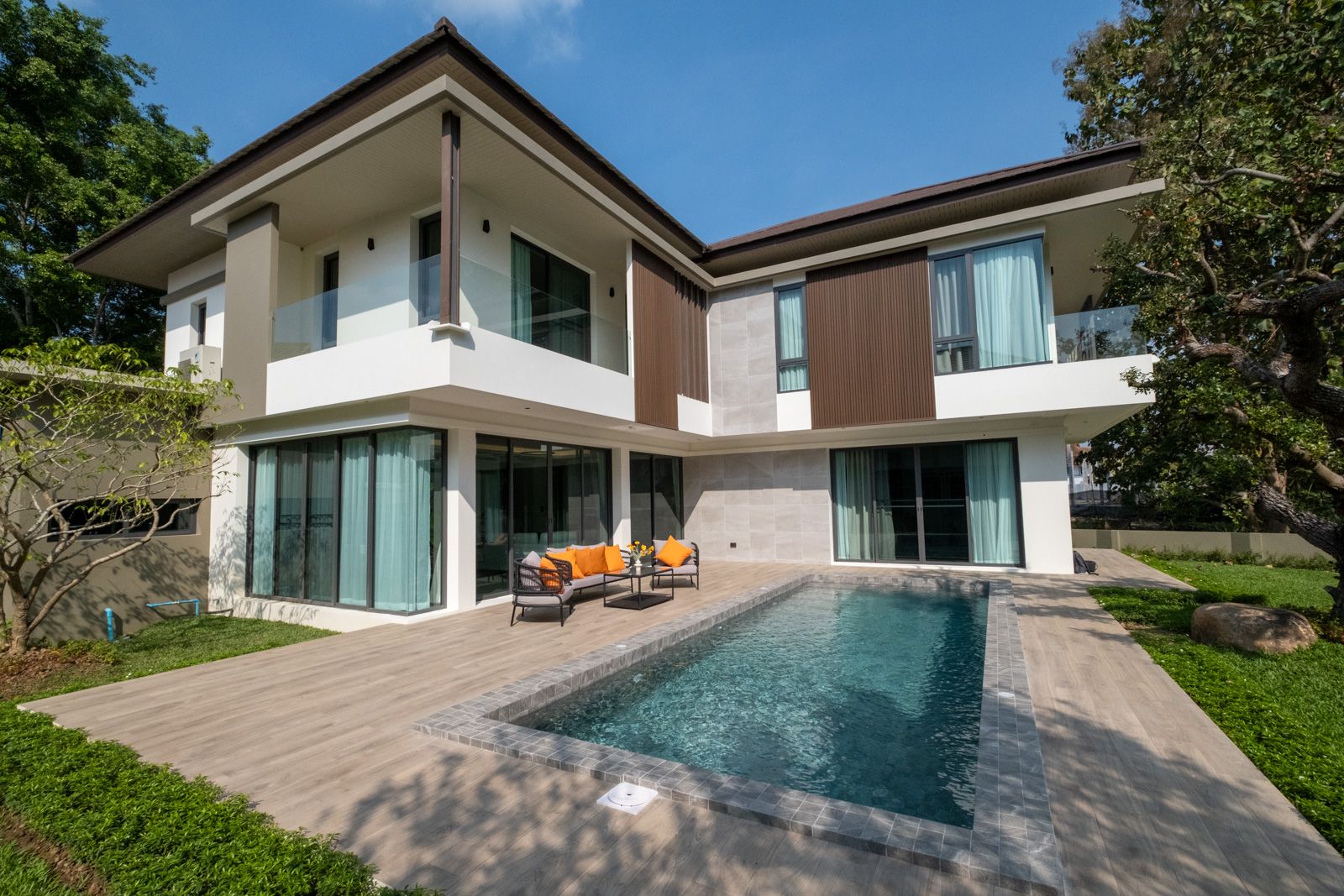 Luxurious 4-Bedroom Pool Villa in Summit Green Valley Mae Rim-TNP-D1183