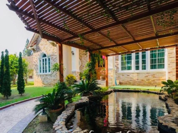 Luxurious Saraphi Family Estate with Guest House & Pool-TNP-A808