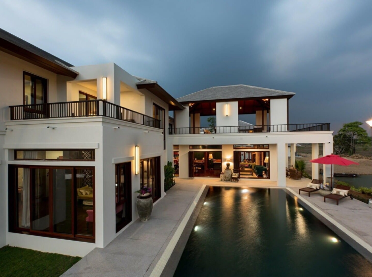 4 Bedroom Luxury Pool Villa in Saraphi-TNP-D733