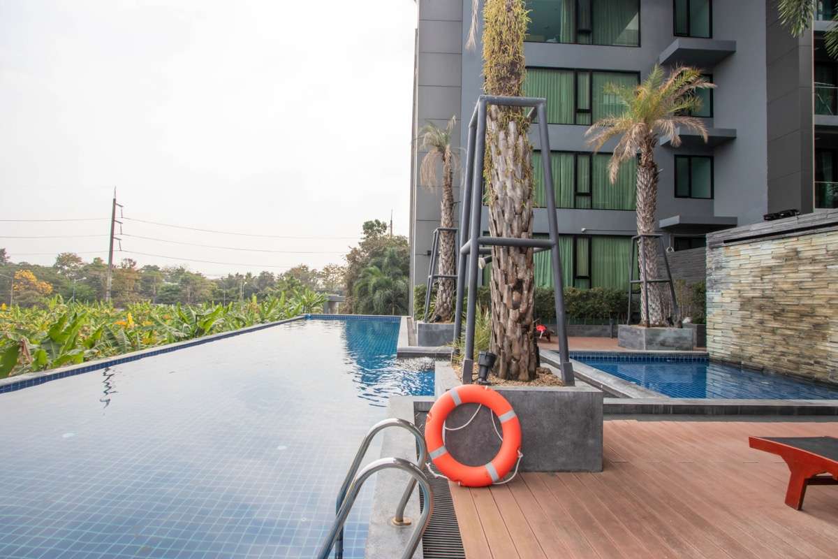 Modern Studio Condo for Sale at Star Hill Condominium