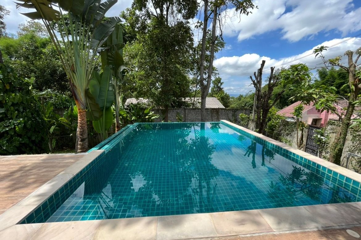 Modern 2 bedroom pool villa for rent