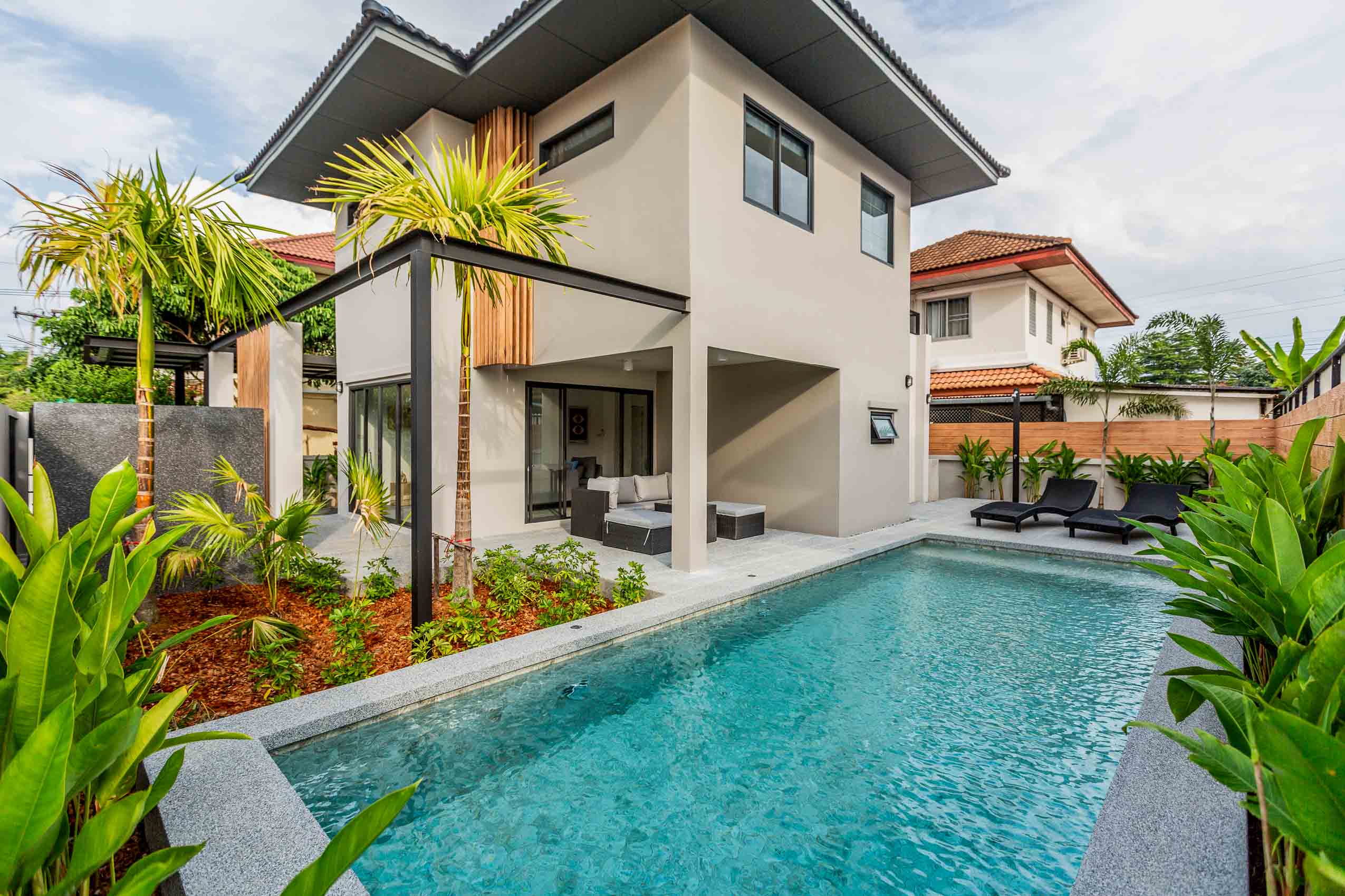 Modern 4 Bed Pool Villa At Kad Farang Hang Dong