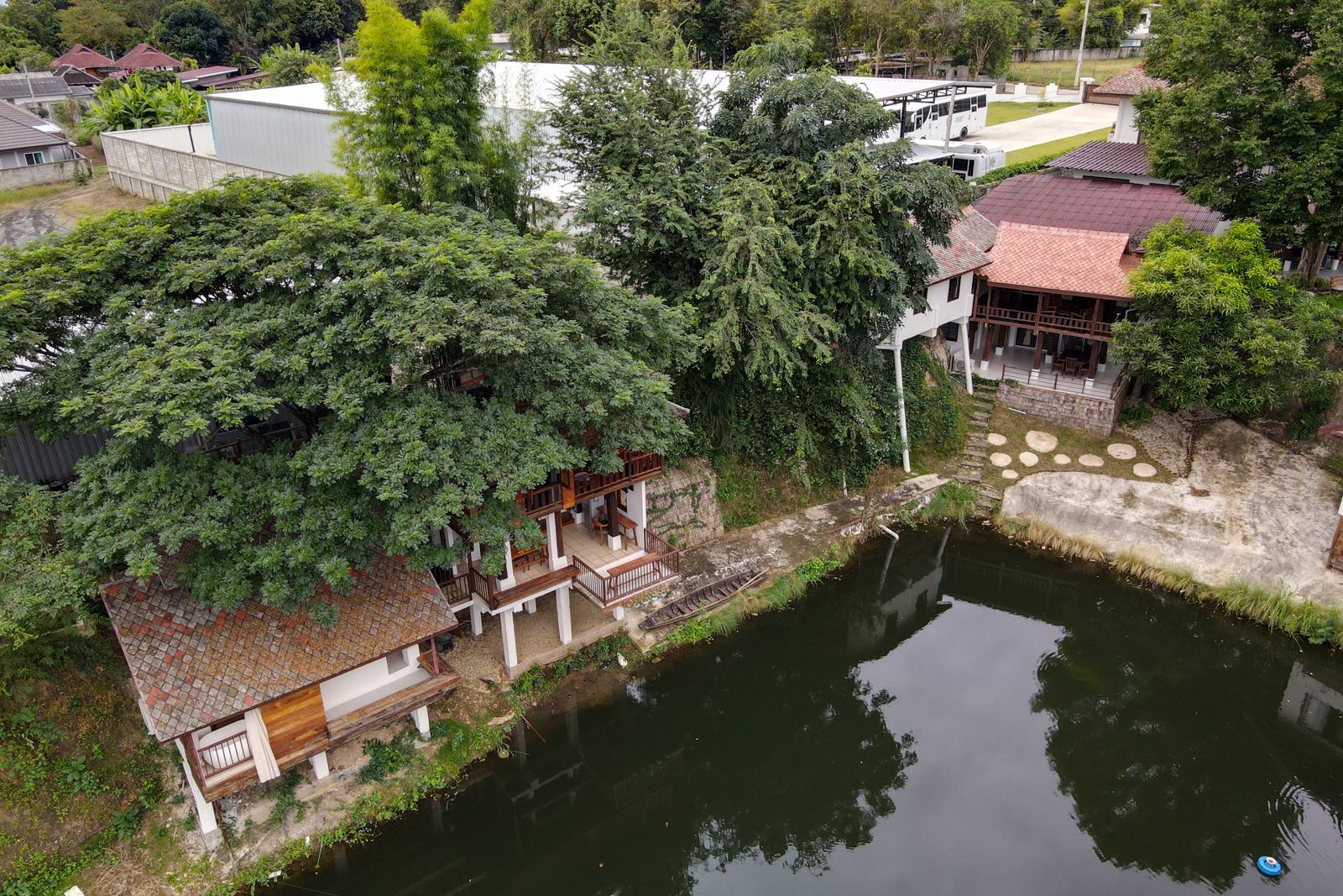 21-Room Boutique Resort in Hang Dong