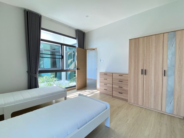 Modern 4 Bedroom House for Sale in Hang Dong-P-PHS1020