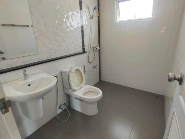 62 Sq.W.