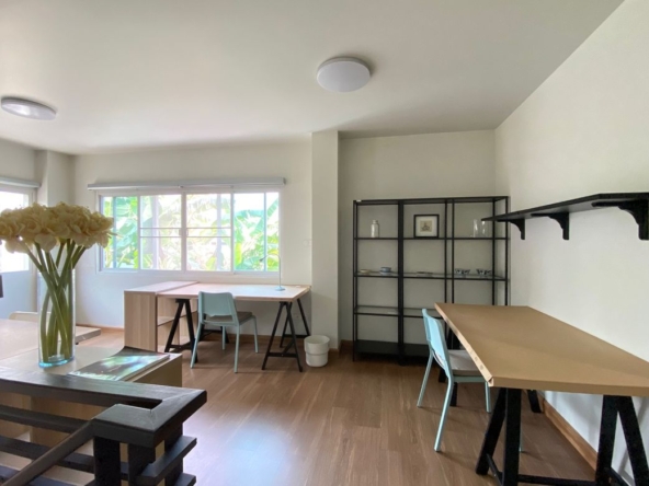 2 bed townhome for sale in Pa Ton