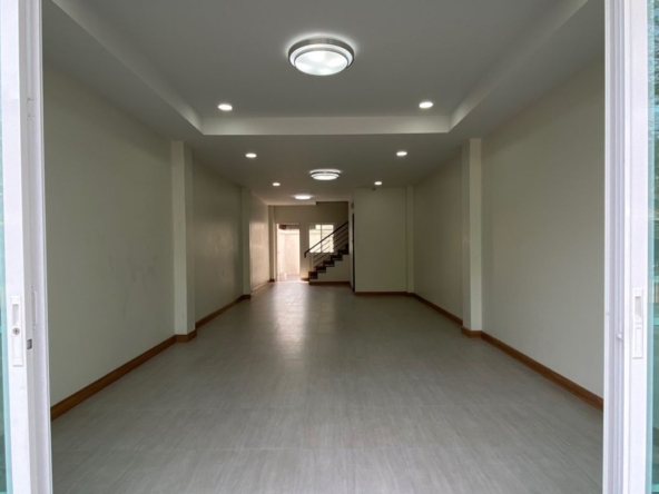 Brand new 3 bed townhome for sale in Chang Phuak Chiang Mai-P-PCCS766