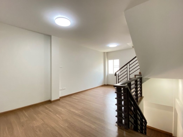 Brand new 3 bed townhome for sale in Chang Phuak Chiang Mai-P-PCCS766