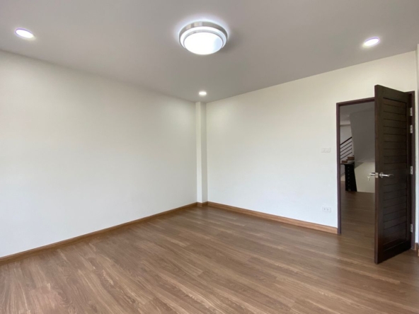 Brand new 3 bed townhome for sale in Chang Phuak Chiang Mai-P-PCCS766