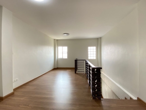 Brand new 3 bed townhome for sale in Chang Phuak Chiang Mai-P-PCCS766