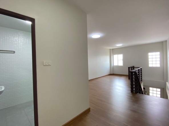 Brand new 3 bed townhome for sale in Chang Phuak Chiang Mai-P-PCCS766
