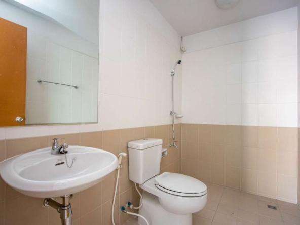 Versatile Three-Storey Townhouse/Home Business Unit in Santhitam-PH-CITY752