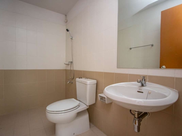 Versatile Three-Storey Townhouse/Home Business Unit in Santhitam-PH-CITY752