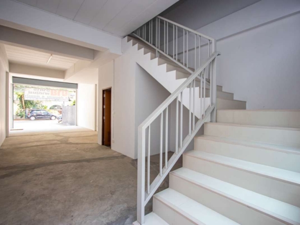 Versatile Three-Storey Townhouse/Home Business Unit in Santhitam-PH-CITY752