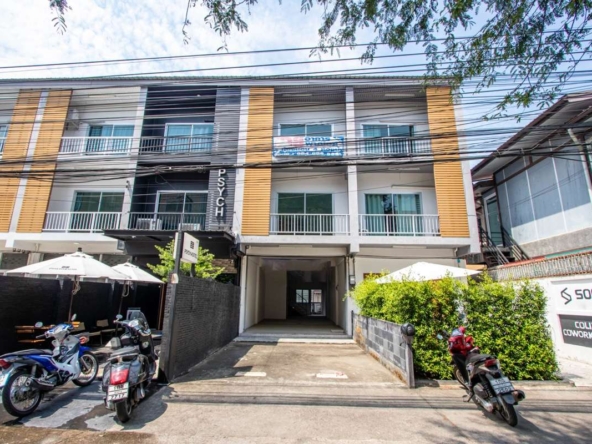 Versatile Three-Storey Townhouse/Home Business Unit in Santhitam-PH-CITY752