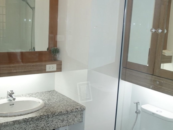 3 bed unit for rent or sale in Suthep area