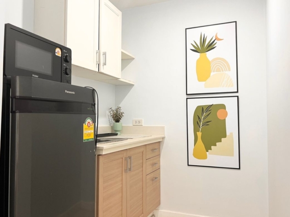 1 bed unit for rent or sale near CMU