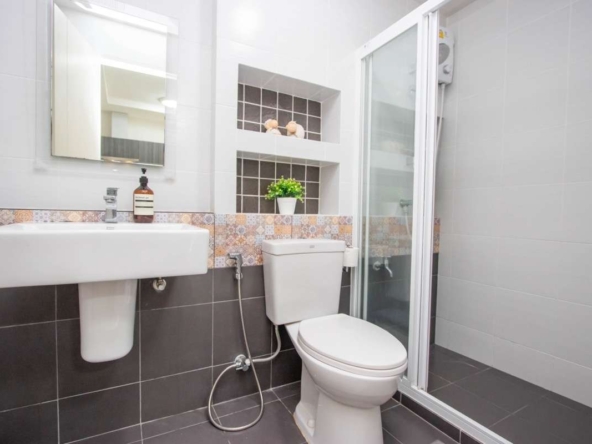 Elegant Two-Bedroom Condo for Sale Near Central Festival : Dcondo Rin-PH-DRIN015