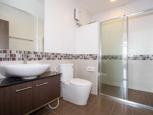 Spacious 2 Bed Condo at My Hip Condo 2-PH-HIP2038