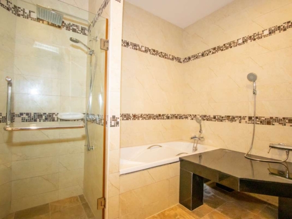 Spacious 2 Bed Condo at My Hip Condo 2-PH-HIP2038