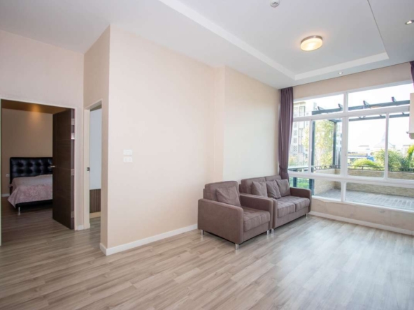 Spacious 2 Bed Condo at My Hip Condo 2-PH-HIP2038