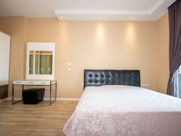 Spacious 2 Bed Condo at My Hip Condo 2-PH-HIP2038