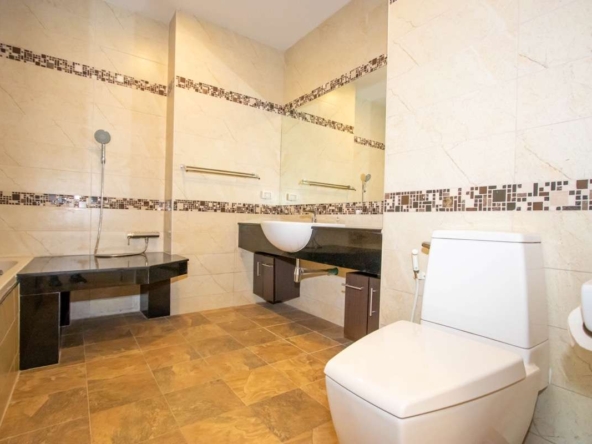 Spacious 2 Bed Condo at My Hip Condo 2-PH-HIP2038